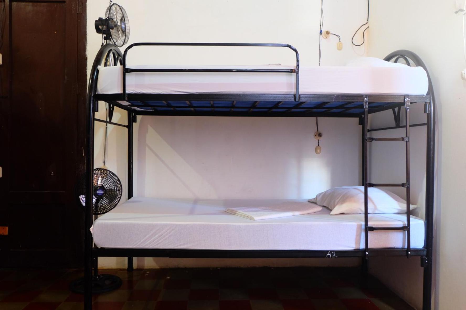 Deakachimba Hostel Гранада Экстерьер фото