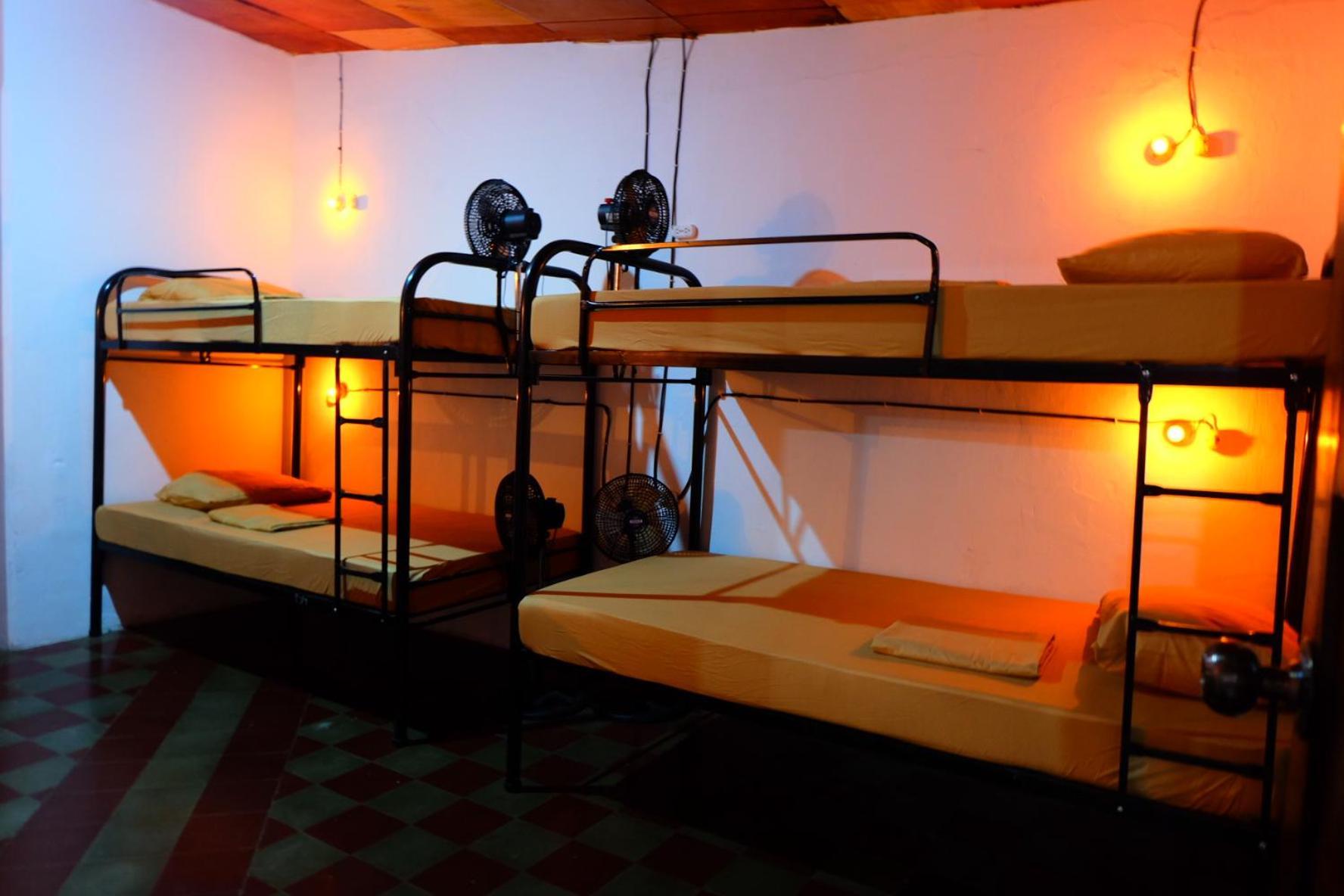 Deakachimba Hostel Гранада Экстерьер фото