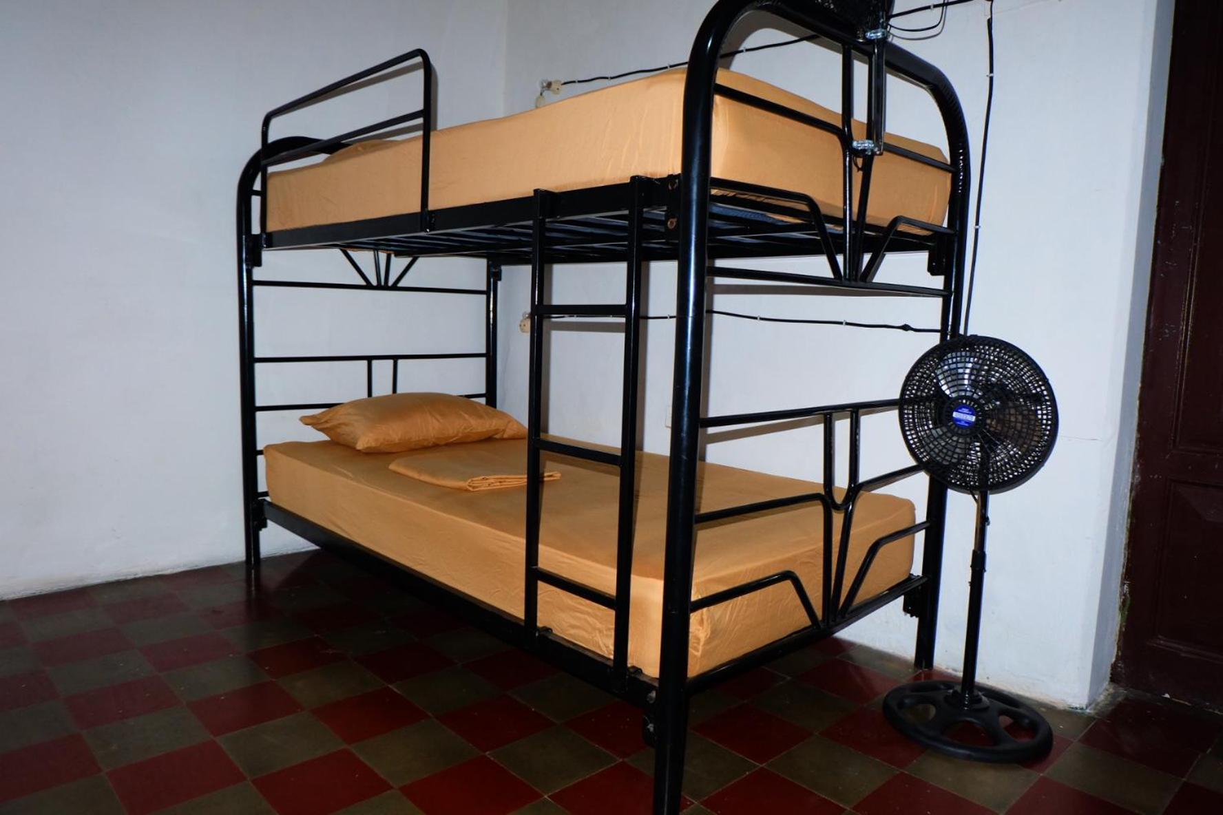 Deakachimba Hostel Гранада Экстерьер фото
